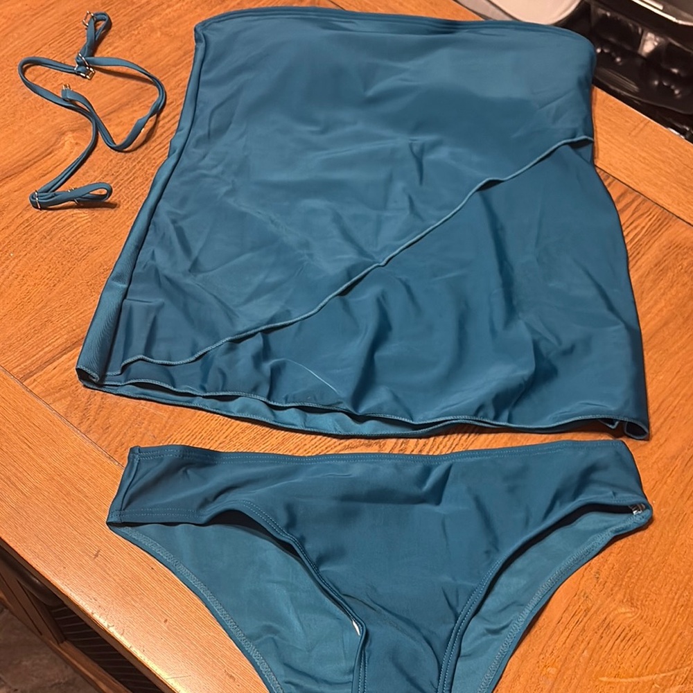 Teal Women's Swim Set